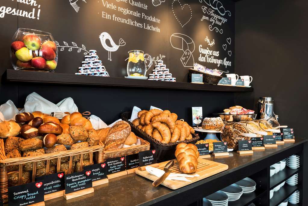 Motel One Frankfurt Messe Frankfurt nad Mohanem Restaurace fotografie